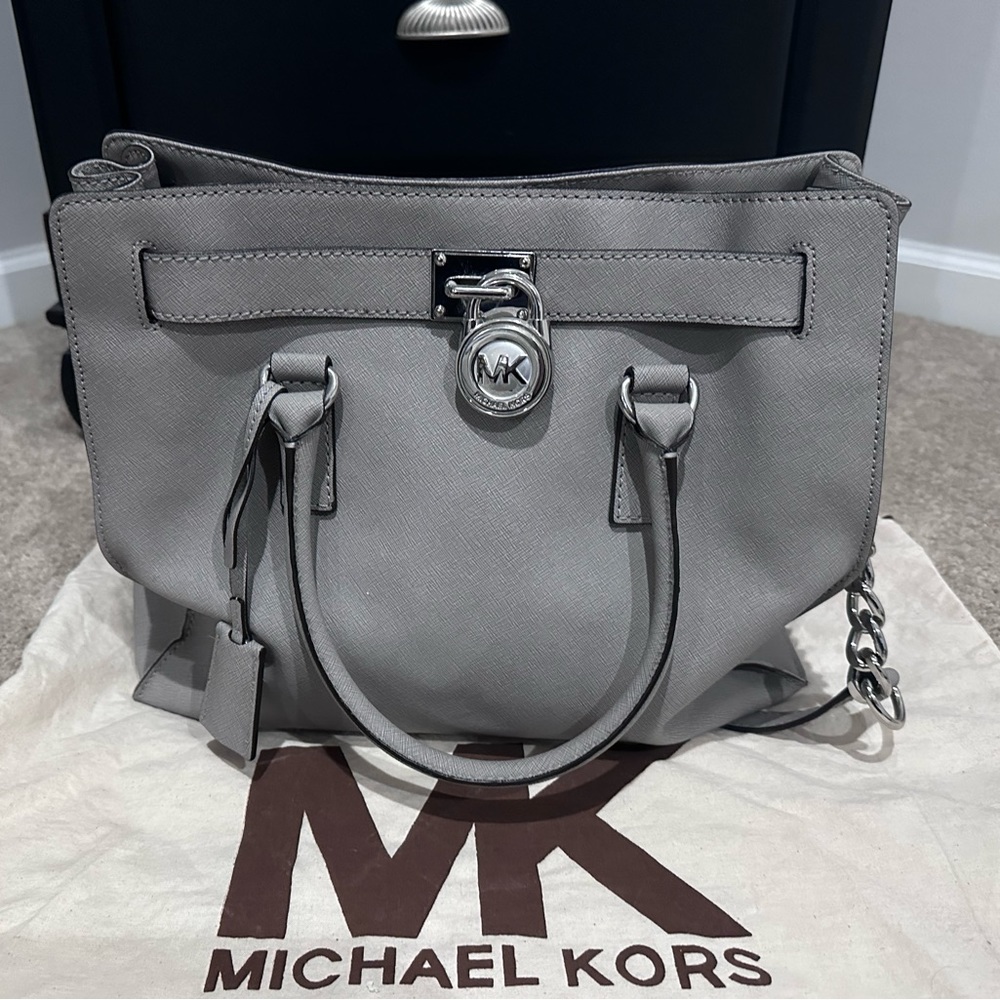 Michael KORS Saffiano Large Padlock Bag